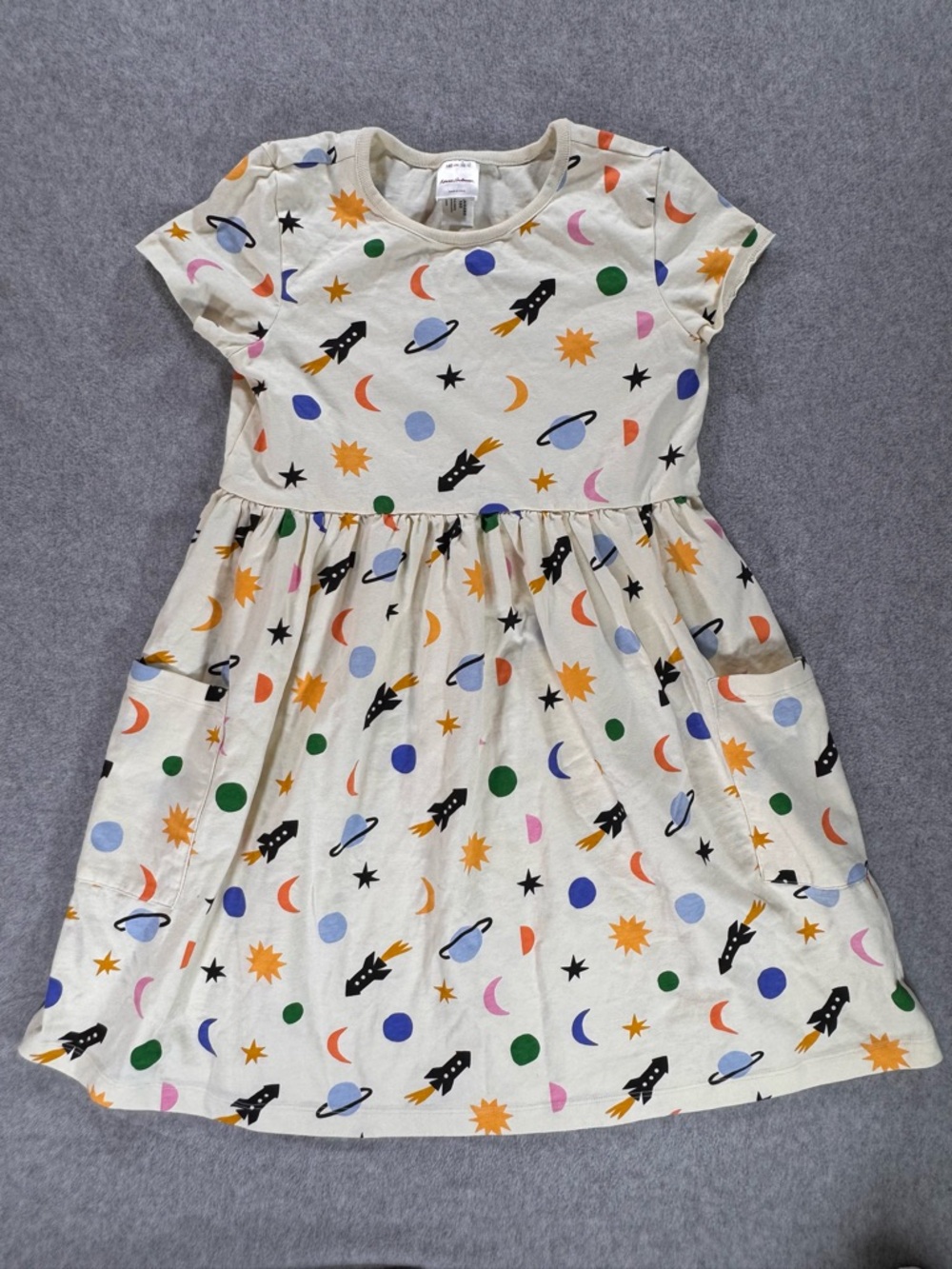 Hanna Andersson Cream Space-Print Short Sleeve Dress with Multicolor Planets